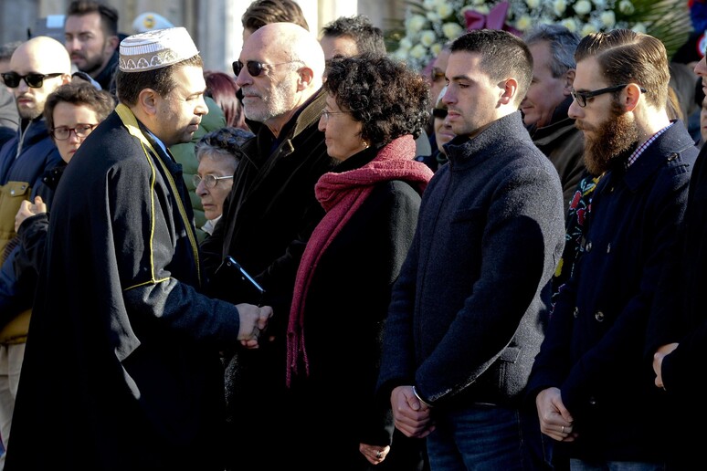 Parigi: funerali Valeria Solesin in piazza San Marco - RIPRODUZIONE RISERVATA