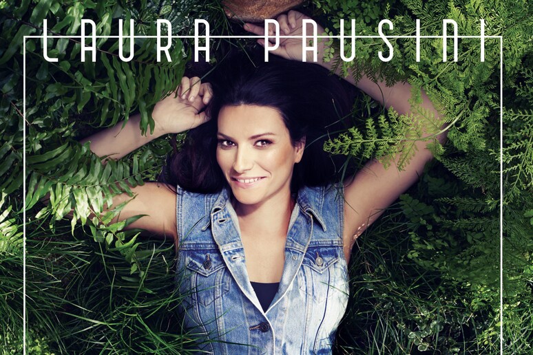 Laura Pausini e la cover dellalbum  'Simili ' - RIPRODUZIONE RISERVATA