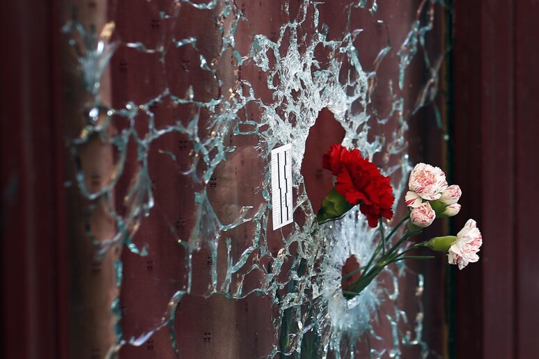 Una immagine del caffè Carillon colpito negli attacchi del 13 novembre © ANSA/AP