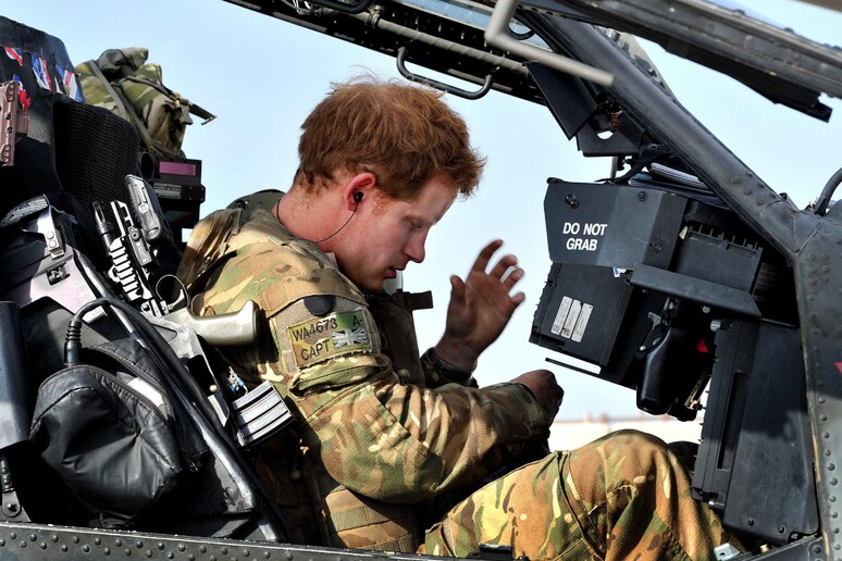Gb: dopo dieci anni il Principe Harry lascia l 'esercito © ANSA/EPA