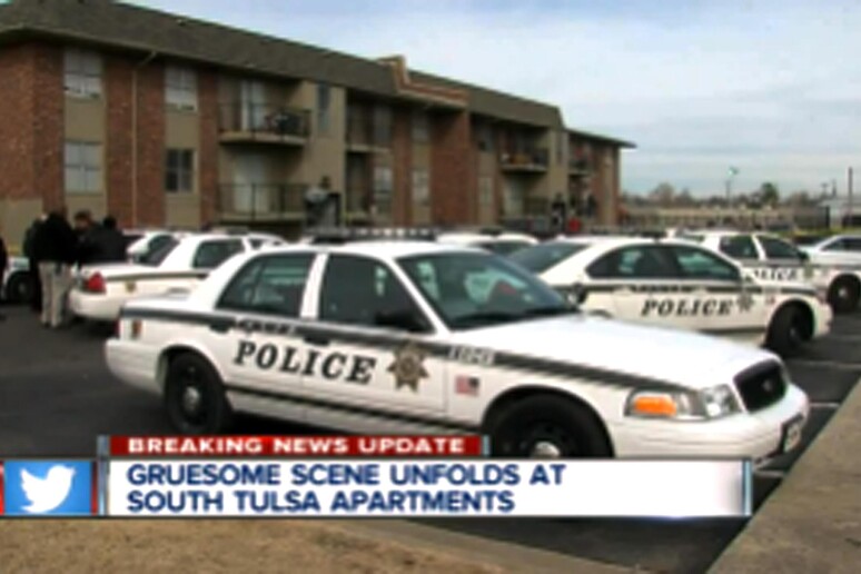 Automobili della polizia in una foto d 'archivio a Tulsa - RIPRODUZIONE RISERVATA