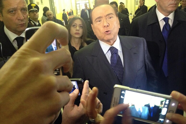 Berlusconi -     ALL RIGHTS RESERVED