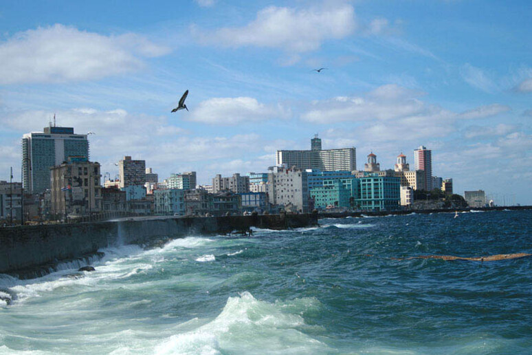 Malecón, il lungomare de La Habana (archivio) - RIPRODUZIONE RISERVATA