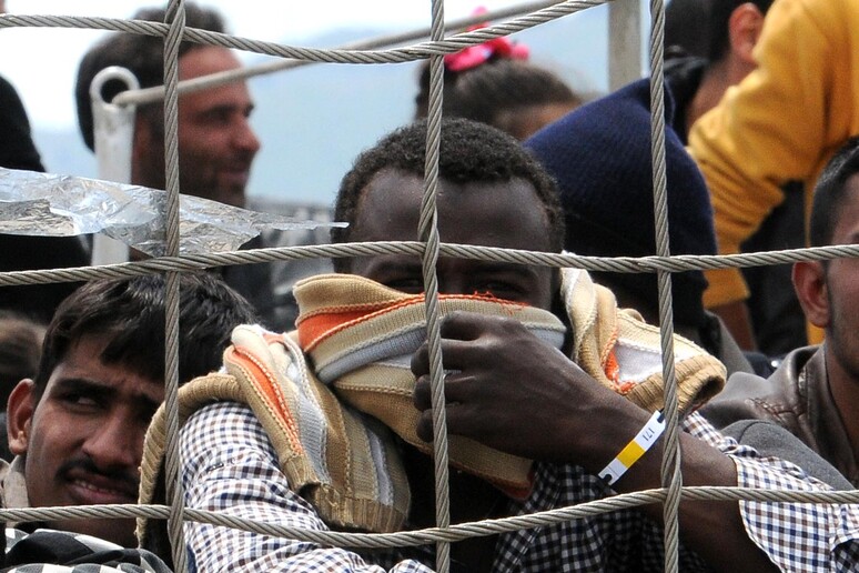 Migranti © ANSA/AP