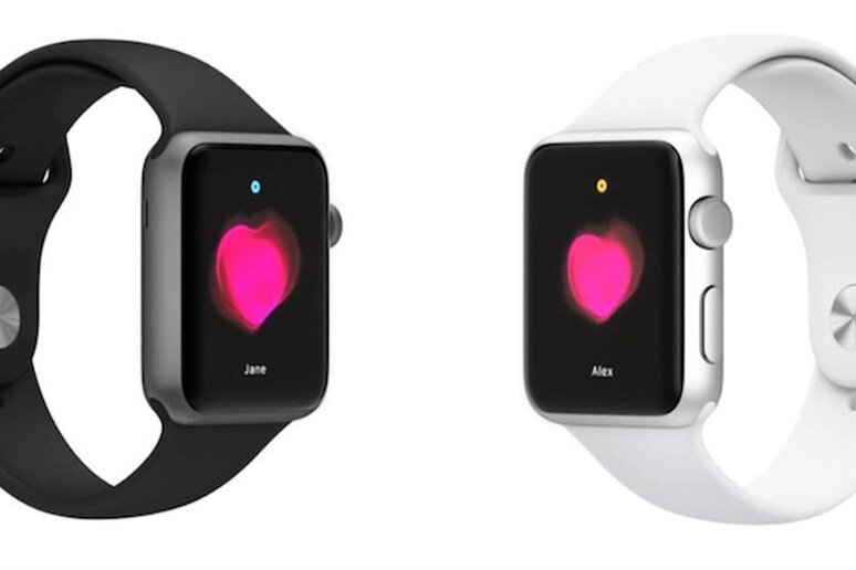 Apple Watch e battito cardiaco (Credit: sito transcendsocial.com) - RIPRODUZIONE RISERVATA