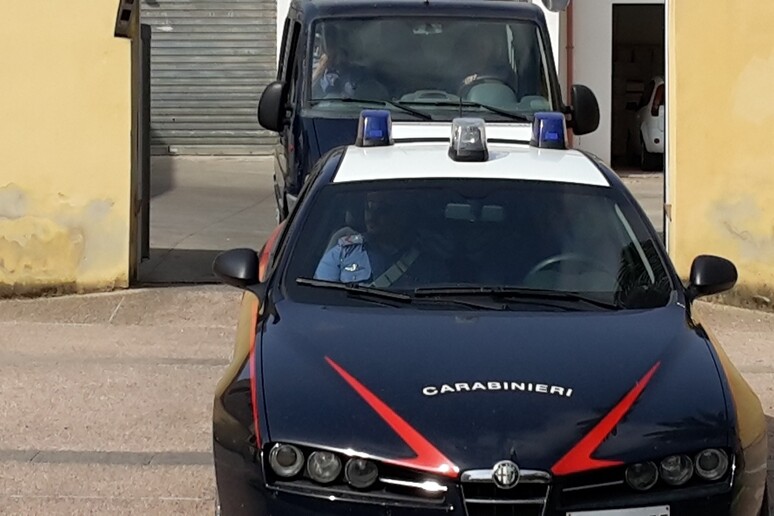 Carabinieri -     ALL RIGHTS RESERVED