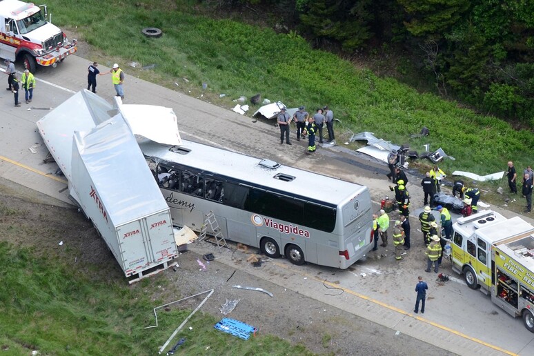 Incidente bus turisti italiani in Usa, 3 giugno 2015 © ANSA/AP