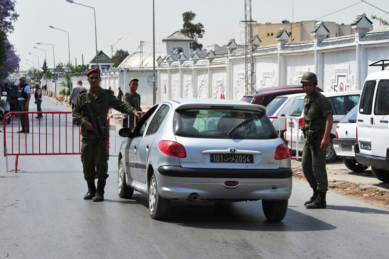Tunisia, stato di emergenza per altri 2 mesi -     RIPRODUZIONE RISERVATA