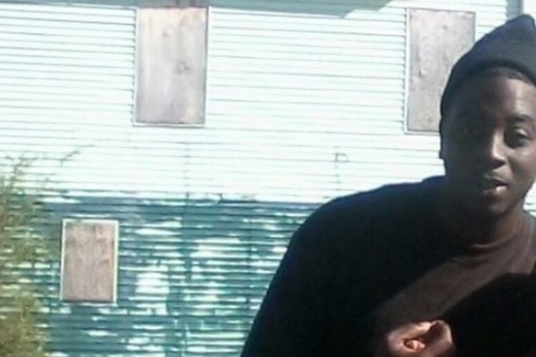 Jamycheal Mitchell, morto di fame in cella, dopo essere stato arrestato per un furto da 5 dollari (da Twitter) - RIPRODUZIONE RISERVATA