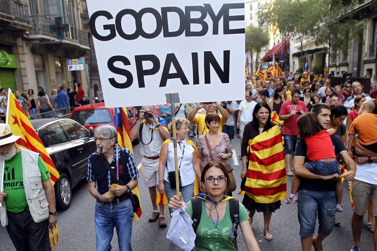 Manifestazione indipendentista in Catalogna © ANSA/EPA