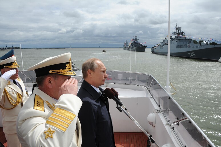 Isis: Bloomberg, Putin pronto a raid con o senza Usa © ANSA/AP