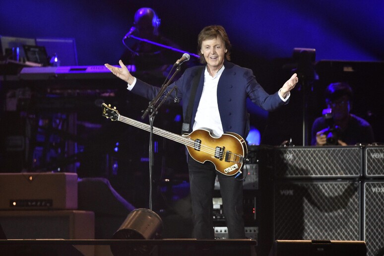 Paul McCartney scrive  'musica ' per Skype - RIPRODUZIONE RISERVATA
