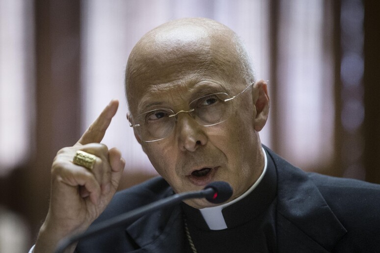 Il cardinale Angelo Bagnasco - RIPRODUZIONE RISERVATA
