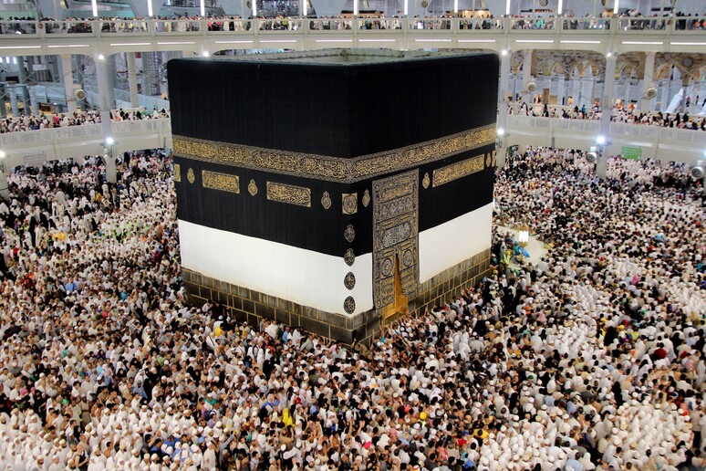 Arabia Saudita: Iran sospende pellegrinaggi a Mecca © ANSA/EPA