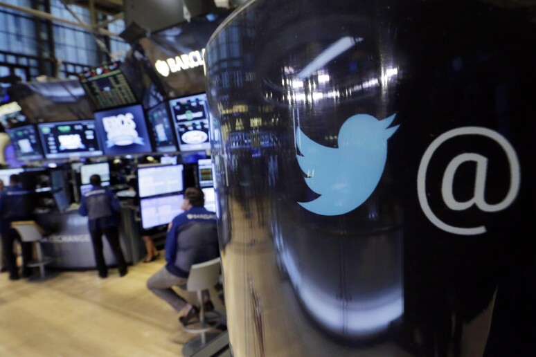 Twitter affonda a New York con fuga pretendenti - RIPRODUZIONE RISERVATA