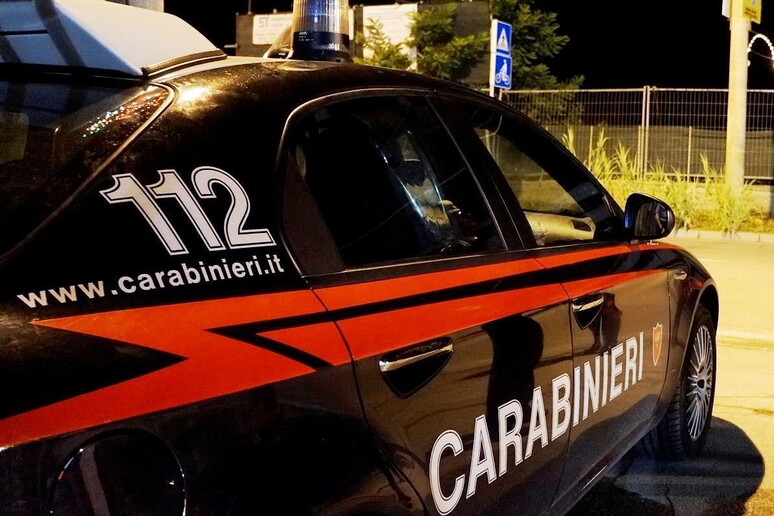 carabinieri pattuglia 112 - RIPRODUZIONE RISERVATA