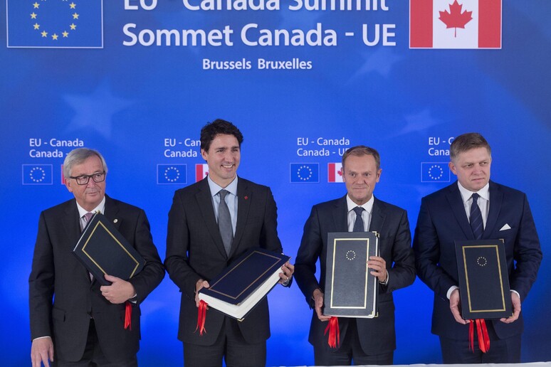 Signature of the Comprehensive Economic and Trade Agreement (CETA) between Europe and Canada © ANSA/EPA