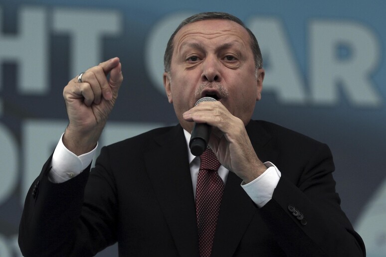 Erdogan, Parlamento Ue voti, per noi nessun valore © ANSA/AP
