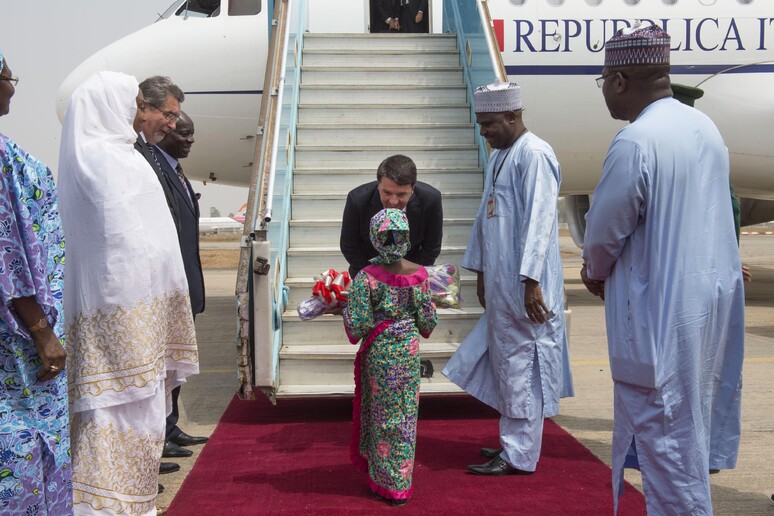 Renzi arrives in Abuja, Nigeria -     ALL RIGHTS RESERVED