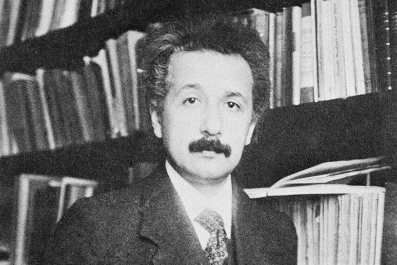 Albert Einstein - RIPRODUZIONE RISERVATA