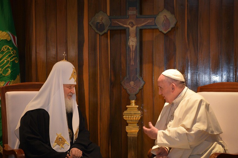 Papa Francesco e il Patriarca russo Kirill © ANSA/EPA