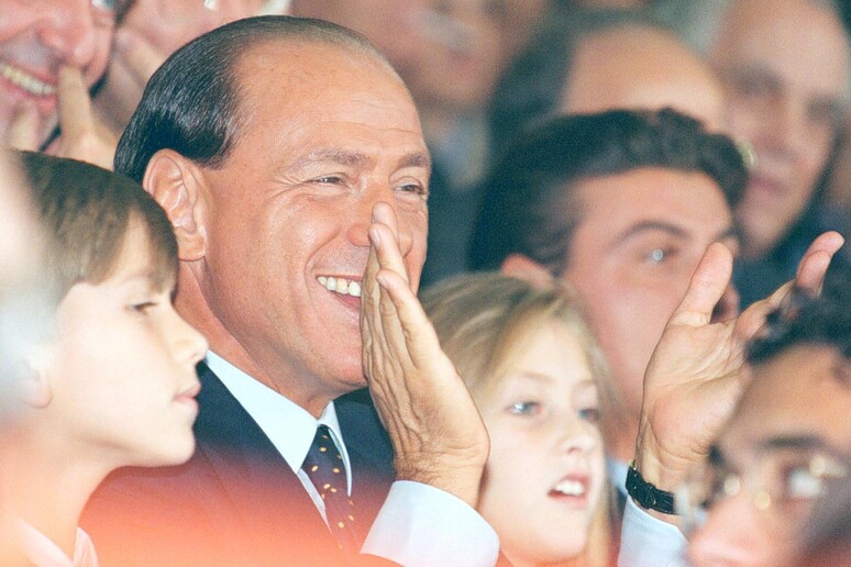 B. Craxi: "Berlusconi ha fatto bene al calcio, non alla politica" - RIPRODUZIONE RISERVATA