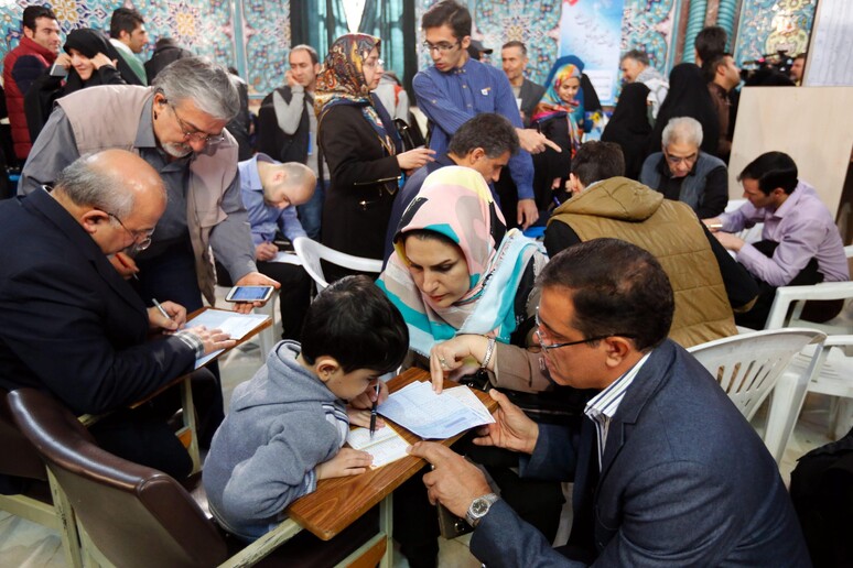 Iran: cosa è in gioco nel voto del 26 febbraio © ANSA/EPA