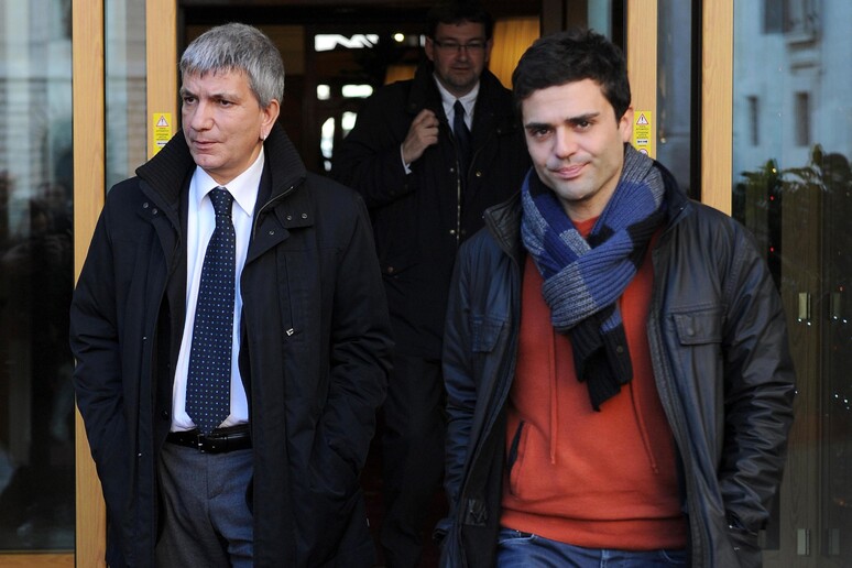 Nichi Vendola con il compagno Eddy Testa in una immagine del 7 gennaio 2013 - RIPRODUZIONE RISERVATA