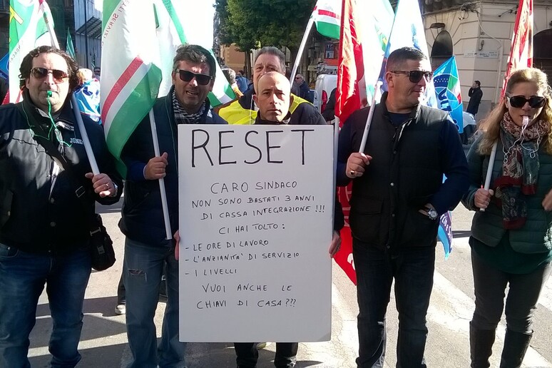 Manifestazione operai Reset a Palermo - RIPRODUZIONE RISERVATA