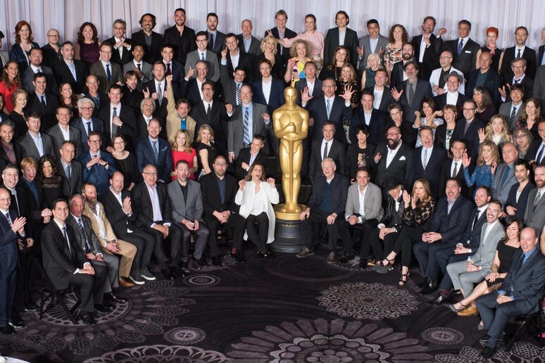 Foto di gruppo dei candidati agli Oscar, dopo la cena di Gala ad Hollywood © ANSA/EPA