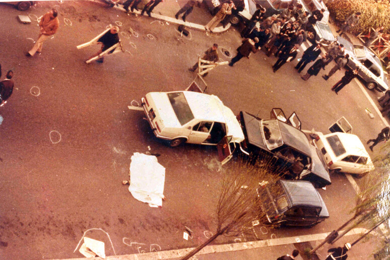 Moro: 38 anni fa la strage di via Fani - RIPRODUZIONE RISERVATA