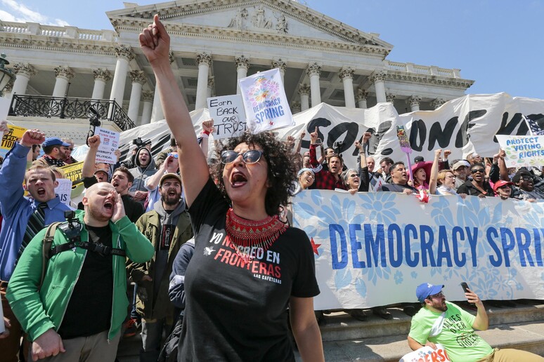 Usa:  'elezioni libere ', 400 arresti a Capitol Hill © ANSA/AP