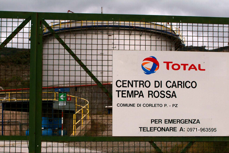 Il centro di carico della Total in località Tempa Rossa nel comune di Corleto Perticara - RIPRODUZIONE RISERVATA