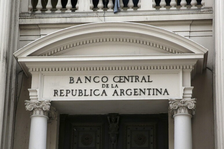 Argentina 's central bank -     ALL RIGHTS RESERVED