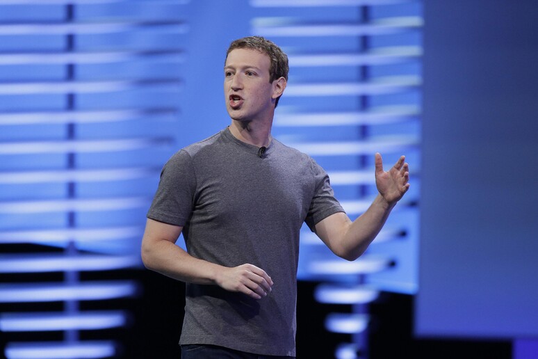 Zuckerberg:  'Folle pensare Facebook abbia aiutato Trump ' © ANSA/AP