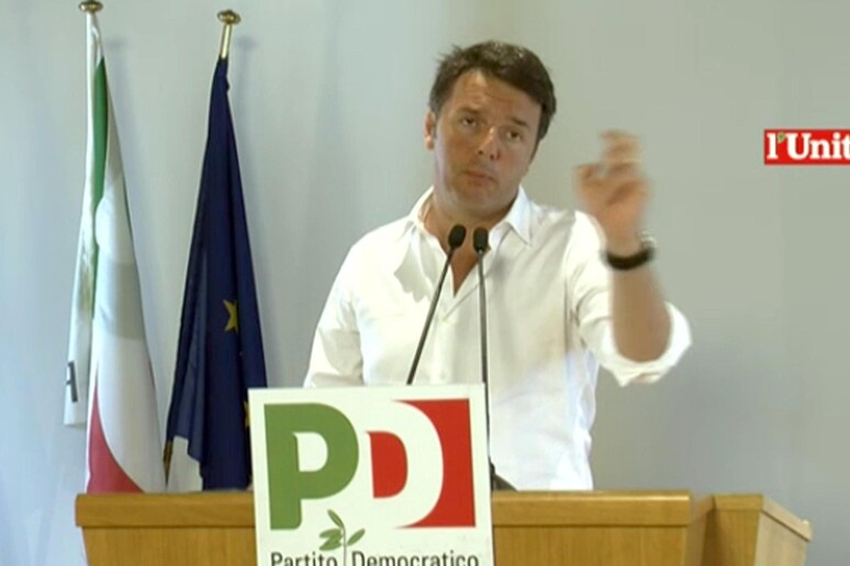 Matteo Renzi in una foto d 'archivio - RIPRODUZIONE RISERVATA