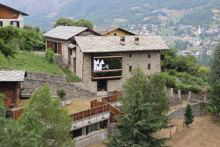 Maison Caravex a Gignod (Aosta), sede Maison Artisanat International-Main - RIPRODUZIONE RISERVATA