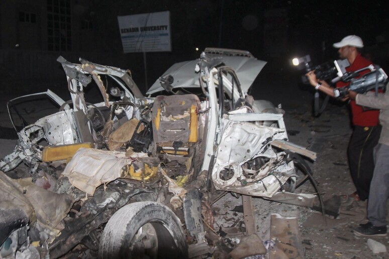 Una immagine dell 'attacco di Mogadiscio © ANSA/EPA