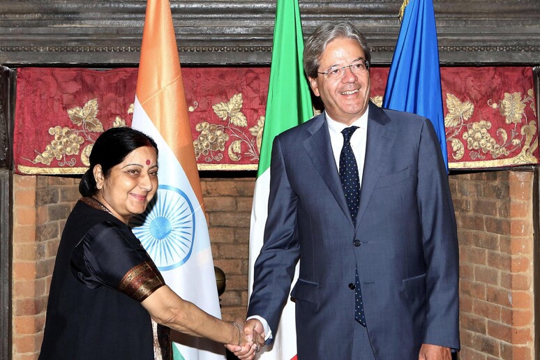 Gentiloni incontra ministro Esteri India Swaraj - RIPRODUZIONE RISERVATA