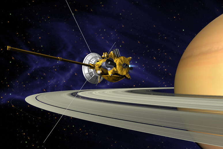 La sonda Cassini si prepara a concludere la sua lunga missione nel settembre 2017, tuffandosi nell 'atmosfer di Saturno (fonte: NASA) - RIPRODUZIONE RISERVATA