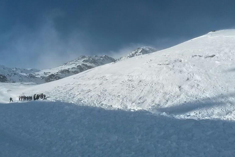 Valanga scesa su una pista da sci a Pejo, in Trentino - RIPRODUZIONE RISERVATA