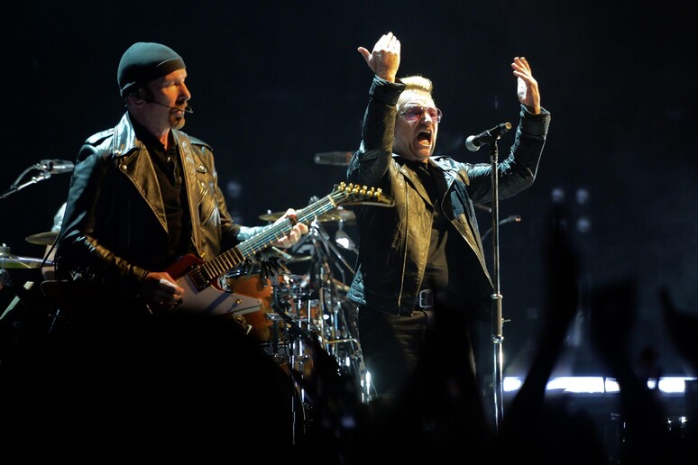 Bono e The Edge in una foto di archivio - RIPRODUZIONE RISERVATA