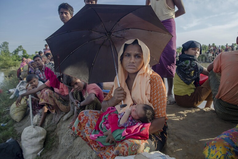 Birmania: oltre 580mila profughi Rohingya in Bangladesh © ANSA/AP