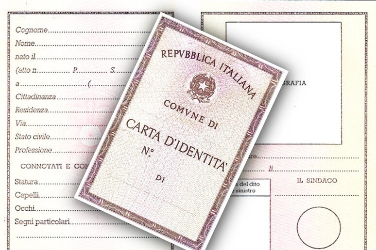 Carta identita ' - RIPRODUZIONE RISERVATA