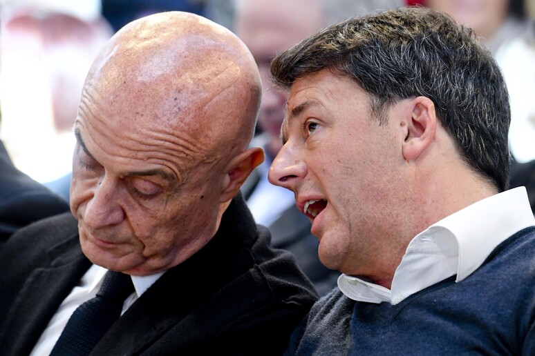 Marco Minniti e Matteo Renzi - RIPRODUZIONE RISERVATA