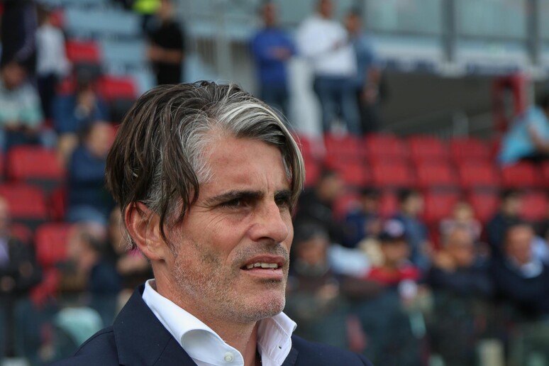 L 'allenatore del Cagliari, Diego Lopez - RIPRODUZIONE RISERVATA
