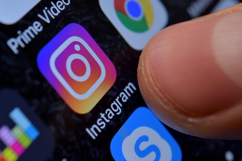 Instagram, AI legge foto a non vedenti - RIPRODUZIONE RISERVATA