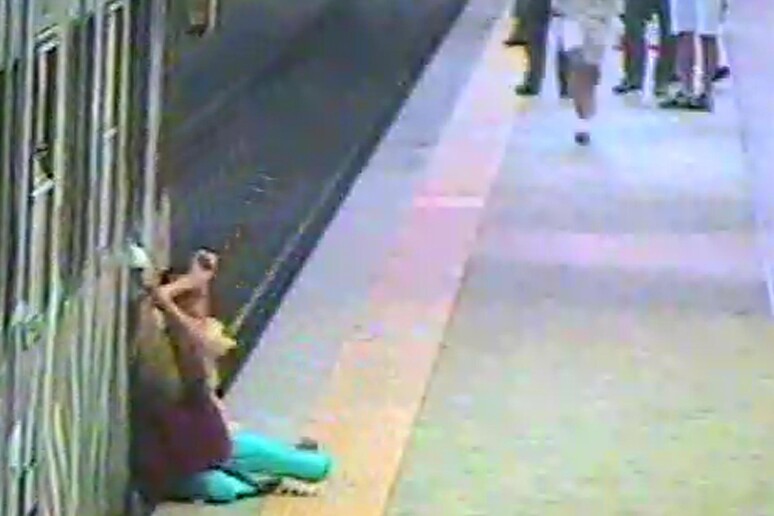 Donna trascinata da metro: Atac reintegra macchinista - RIPRODUZIONE RISERVATA