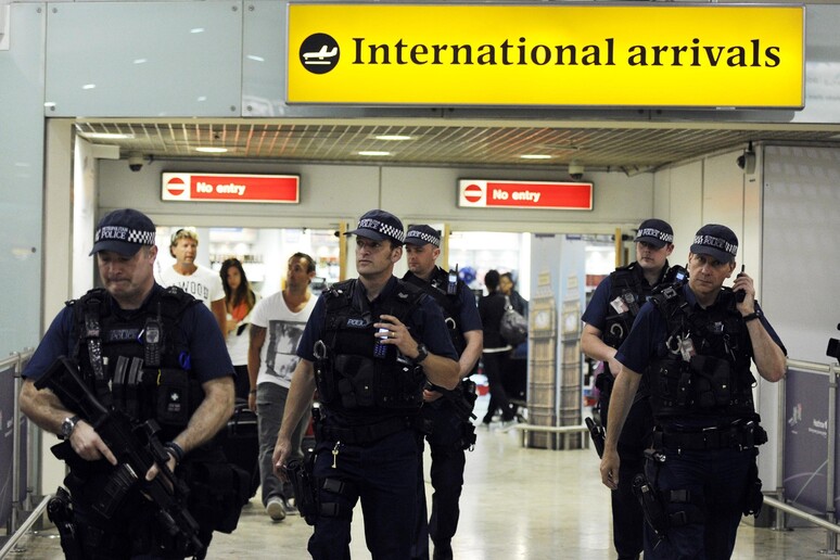 Attentato Manchester, un arresto all 'aeroporto di Heathrow - RIPRODUZIONE RISERVATA