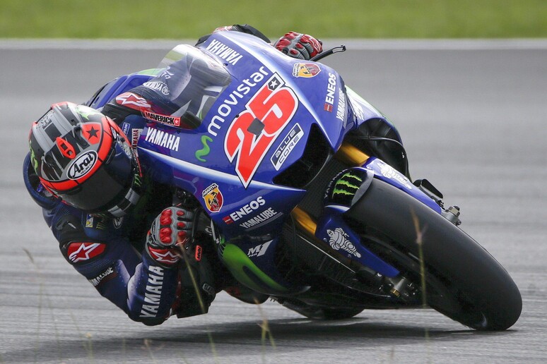Motogp: dominio Yamaha nei test Qatar, Vinales meglio di Rossi © ANSA/EPA